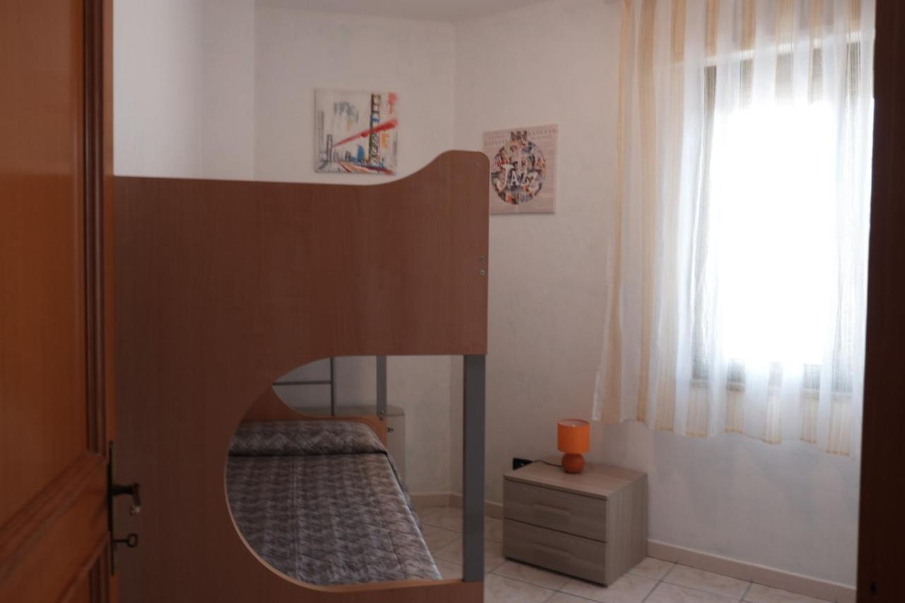 Casa Daca Villa Marrùbiu Exteriör bild